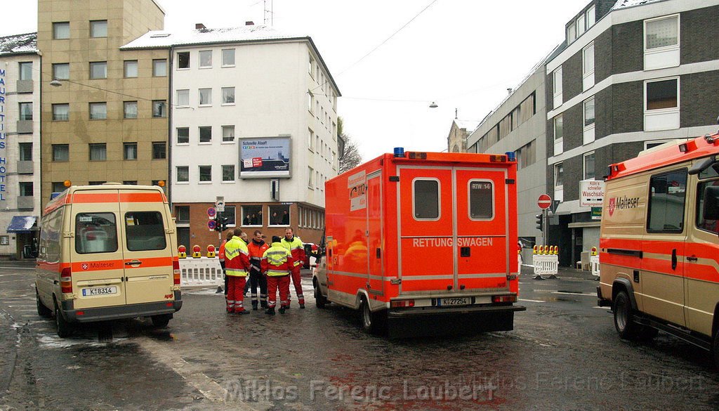 Feuerwehr Rettungsdienst Koelner Rosenmontagszug 2010 P013.JPG